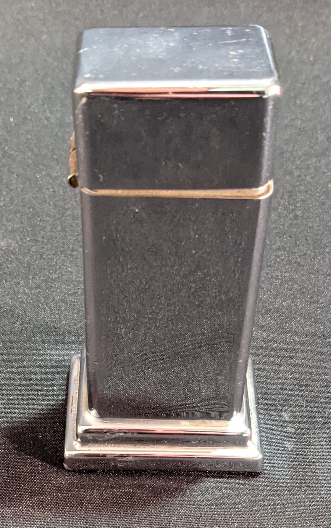 VINTAGE ZIPPO BARCROFT TABLE LIGHTER DELUXE No.10